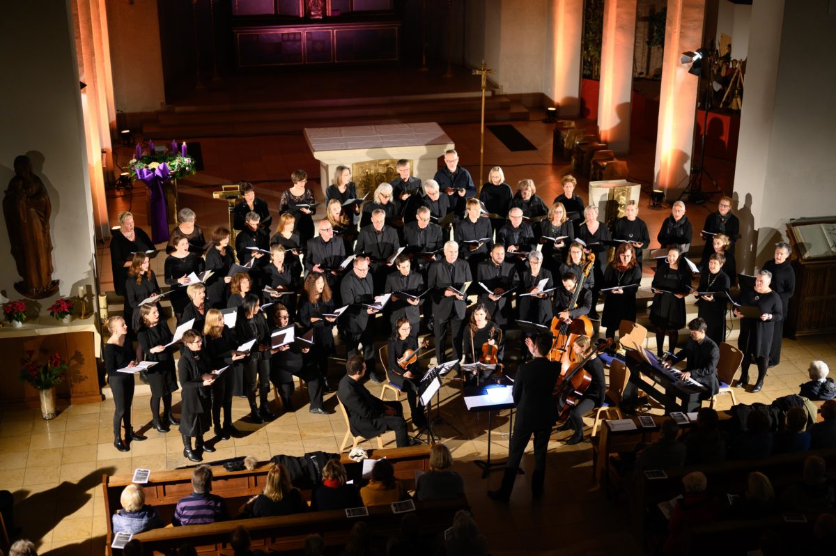 Der Chor beim Adventskonzert 2019